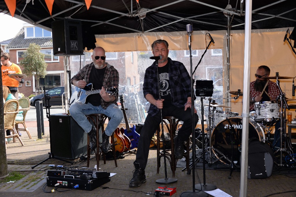 ../Images/Roved bij cafe De Punt Koningsdag 2017 003.jpg